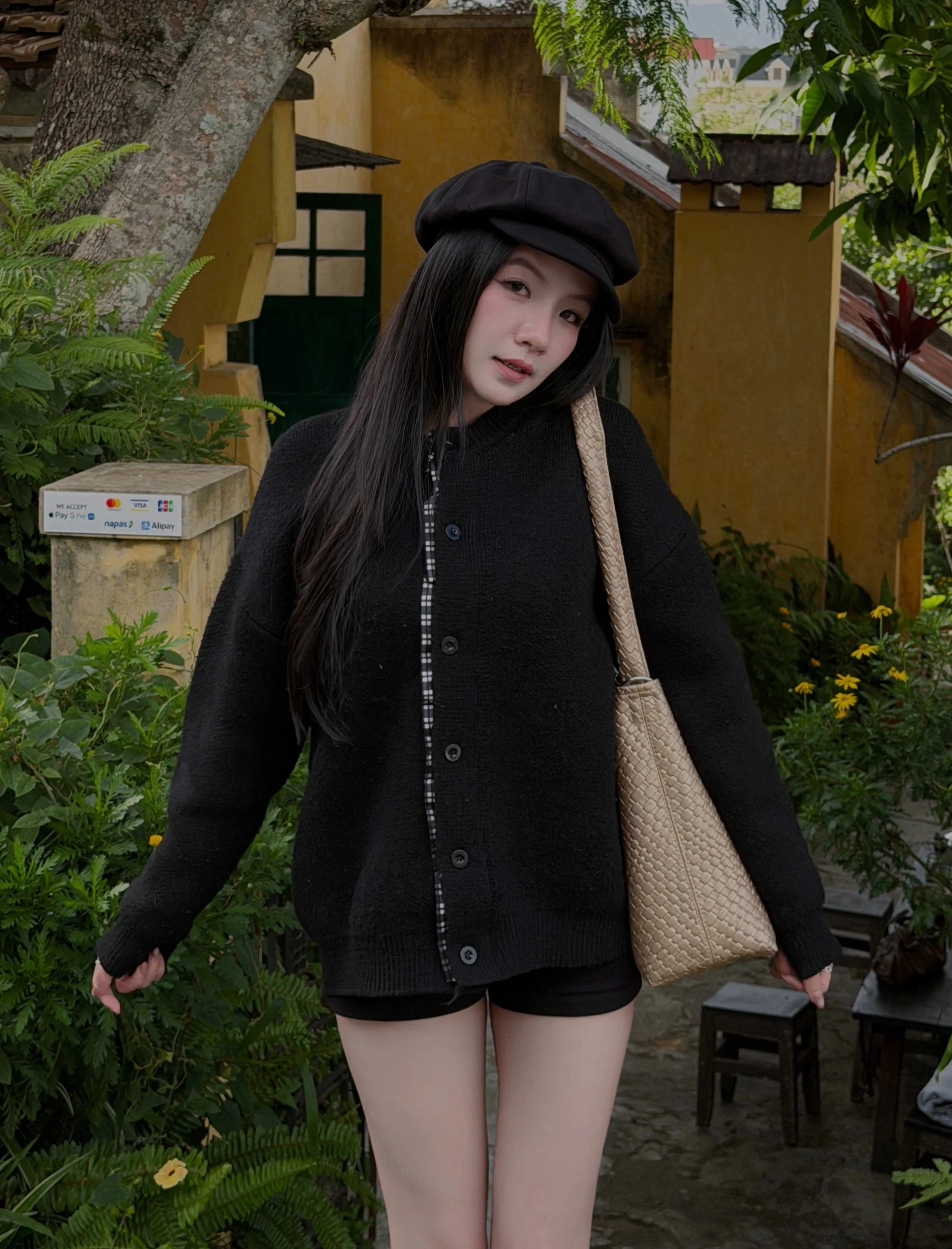 Mũ newsboy sành điệu, tăng khí chất cho những chuyến du lịch xa - Hình 5