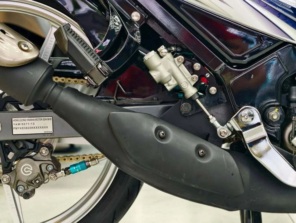 Siêu cá mập Yamaha 125ZR Movistar biển ngũ quý 9 được chào bán gần 1 tỷ đồng - Hình 9