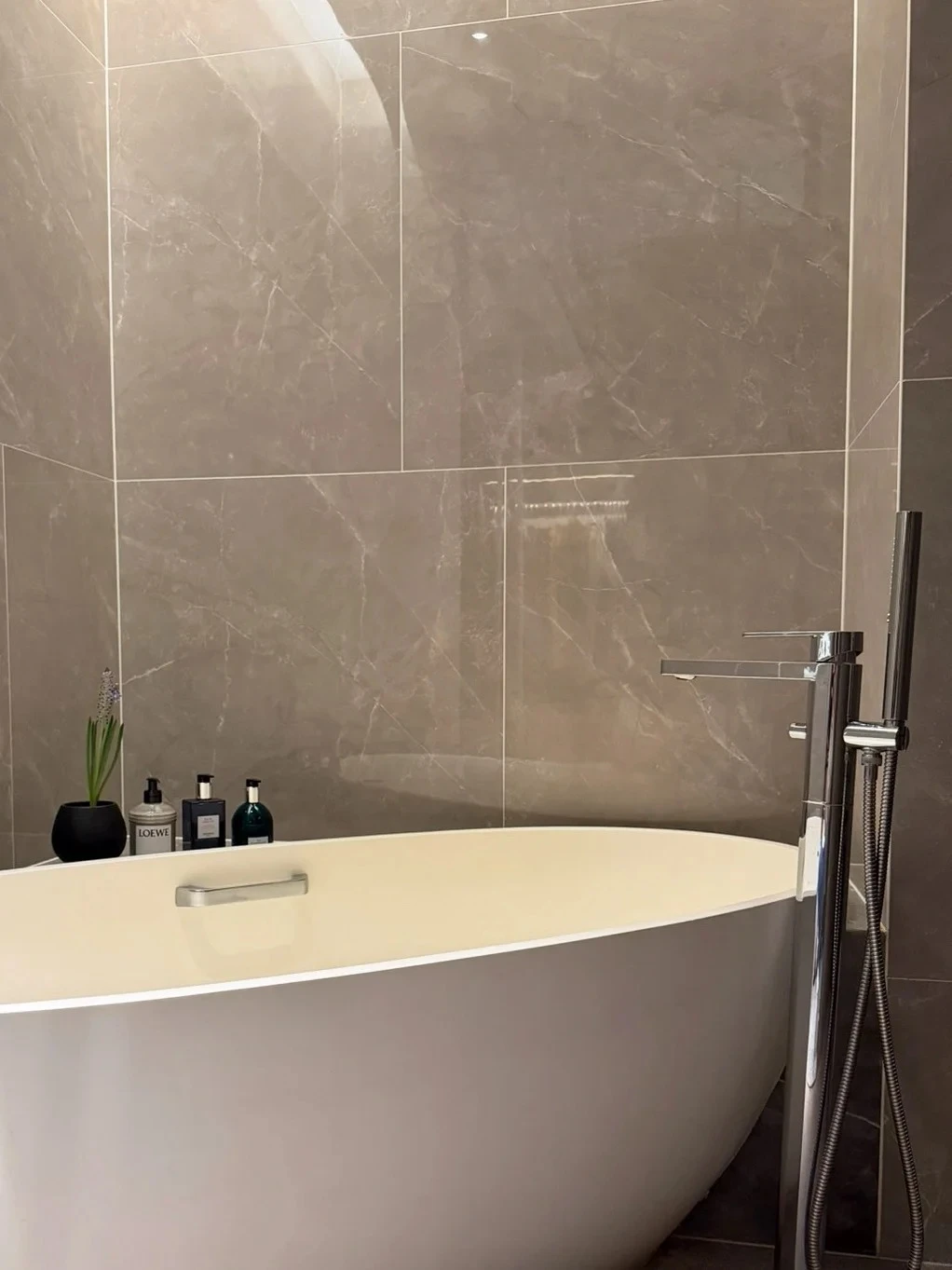 Thanh niên thuê khách sạn Marriott ở suốt 4 năm để được bao điện nước, miễn phí bữa sáng và đi tập gym cho gần - Hình 6