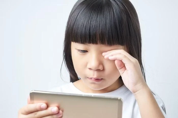 Cách hữu hiệu phòng ngừa cận thị học đường - Hình 1