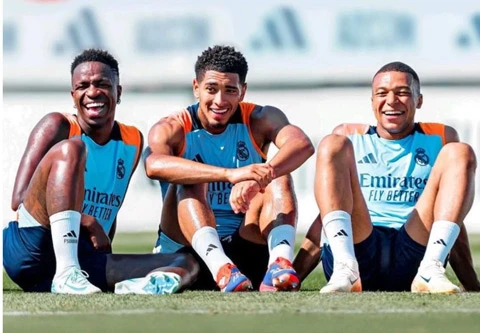 Canh bạc được ăn cả của Mourinho tại Real Madrid - Hình 2