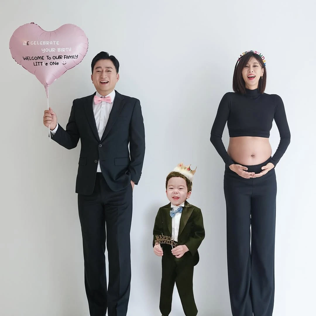 Đau lòng cảnh nữ diễn viên mất con trai 6 tuổi, đưa con gái đến thăm anh trai quá cố - Hình 5