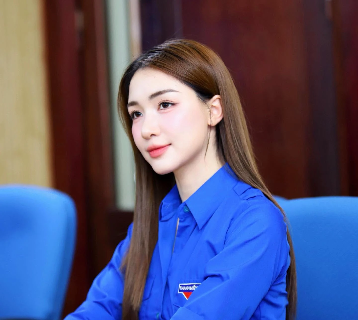 Ca sĩ Việt vừa trúng cử Ủy viên Trung ương Hội LHTN Việt Nam: Xây biệt phủ báo hiếu, có clip 259 giây nổi tiếng toàn cầu - Hình 1
