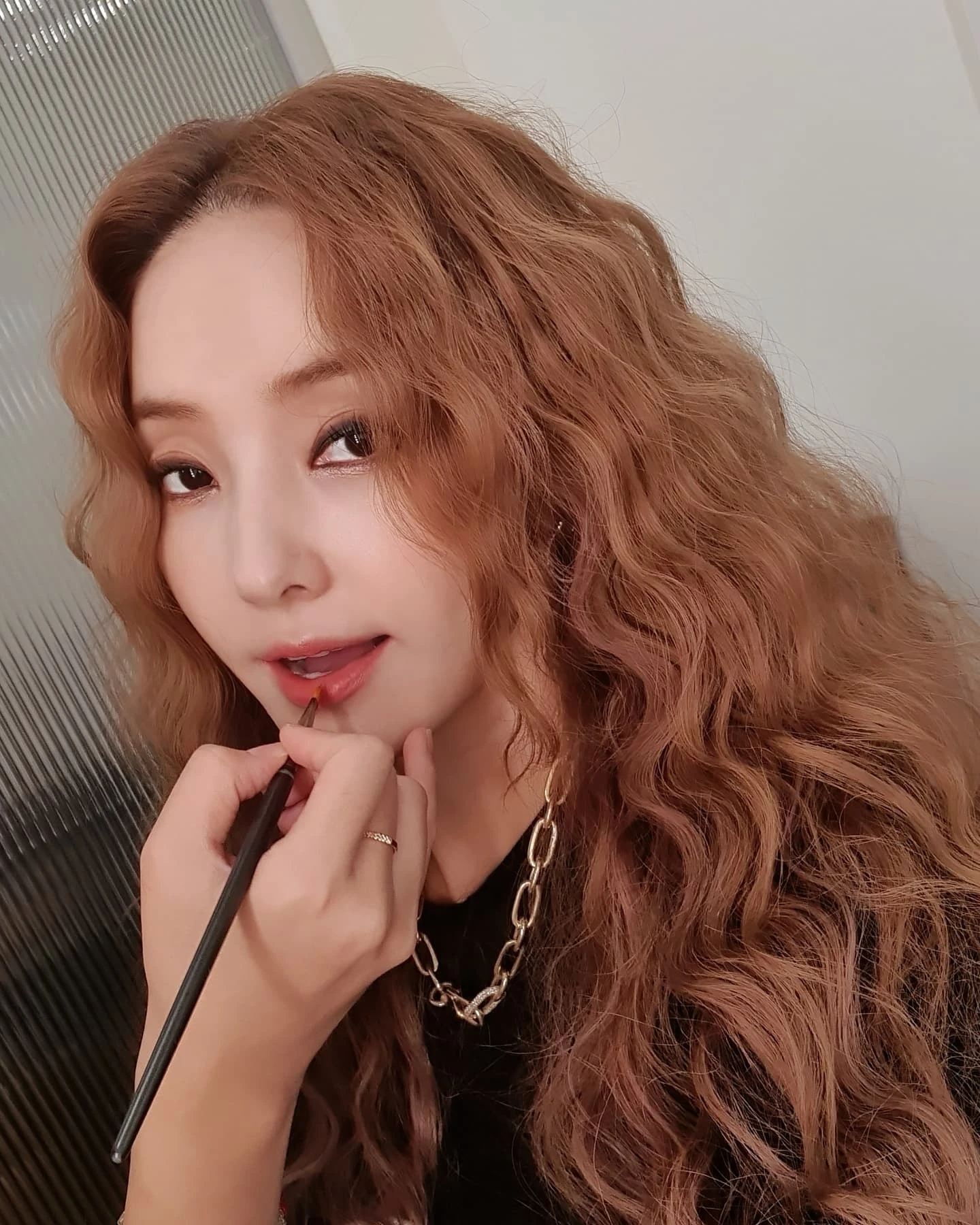Won Bin yêu đương bí mật, đến lúc chia tay cũng không cho búp bê xứ Hàn 1 danh phận? - Hình 13