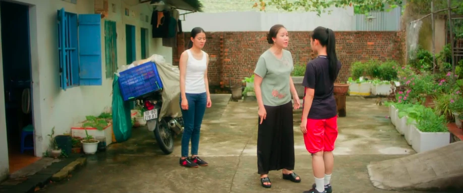 Đội bóng nữ làng Xuân - Tập 5: Muốn giúp Đào nhưng Minh càng làm mọi chuyện tệ hơn - Hình 5