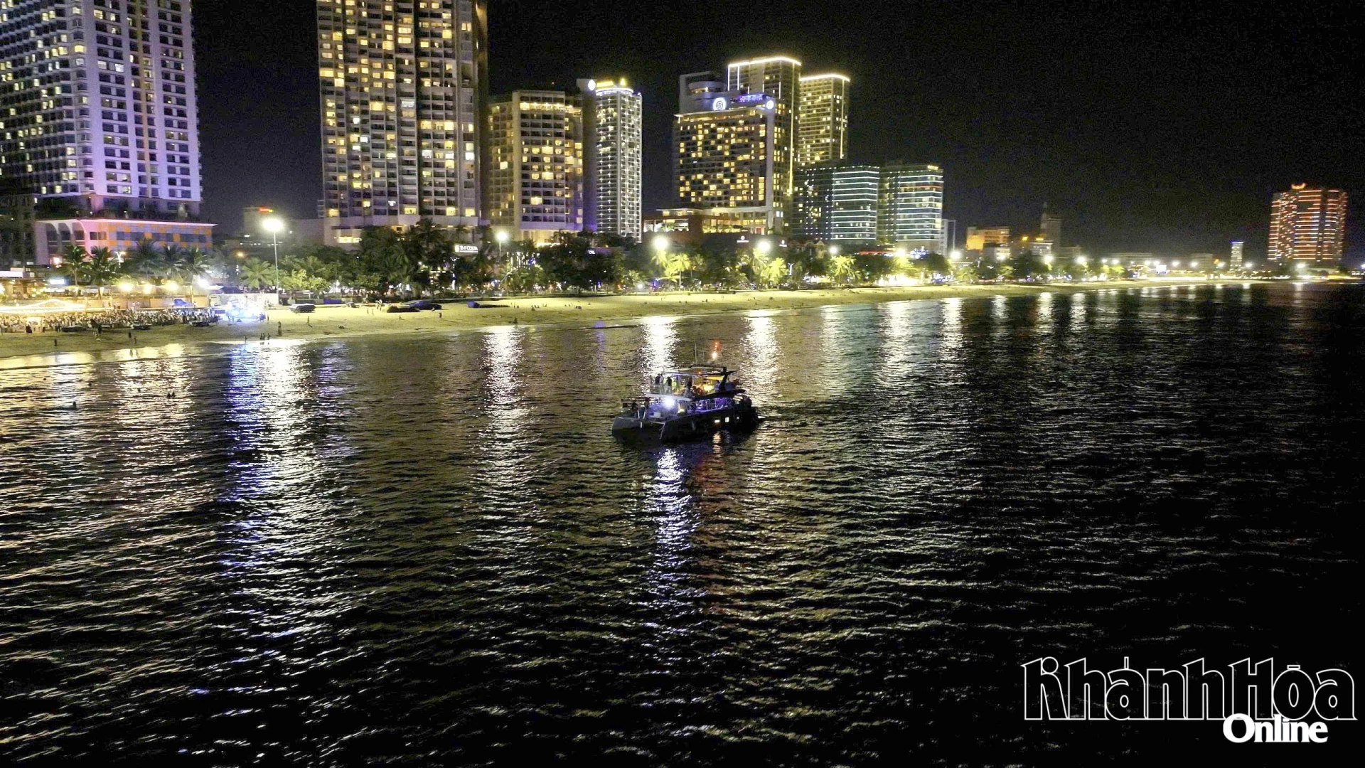 Nha Trang - một góc nhìn từ biển - Hình 3