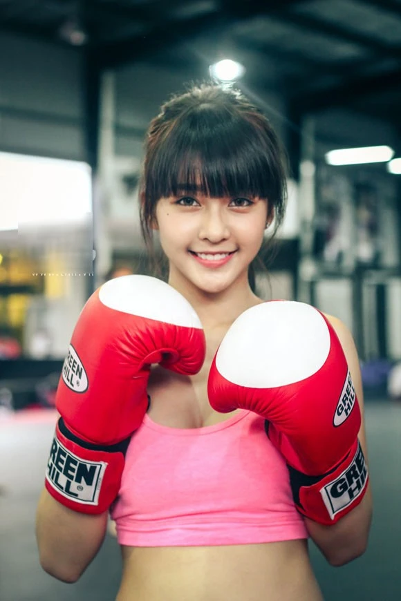 Quá khứ của Khả Ngân - Hình 1