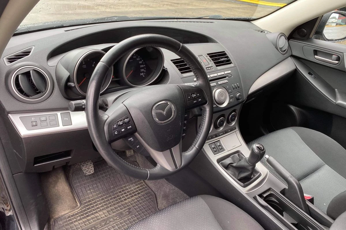 7 lỗi trên xe Mazda3 từng bị người dùng khiếu nại, khách mua ô tô cũ cần biết - Hình 2