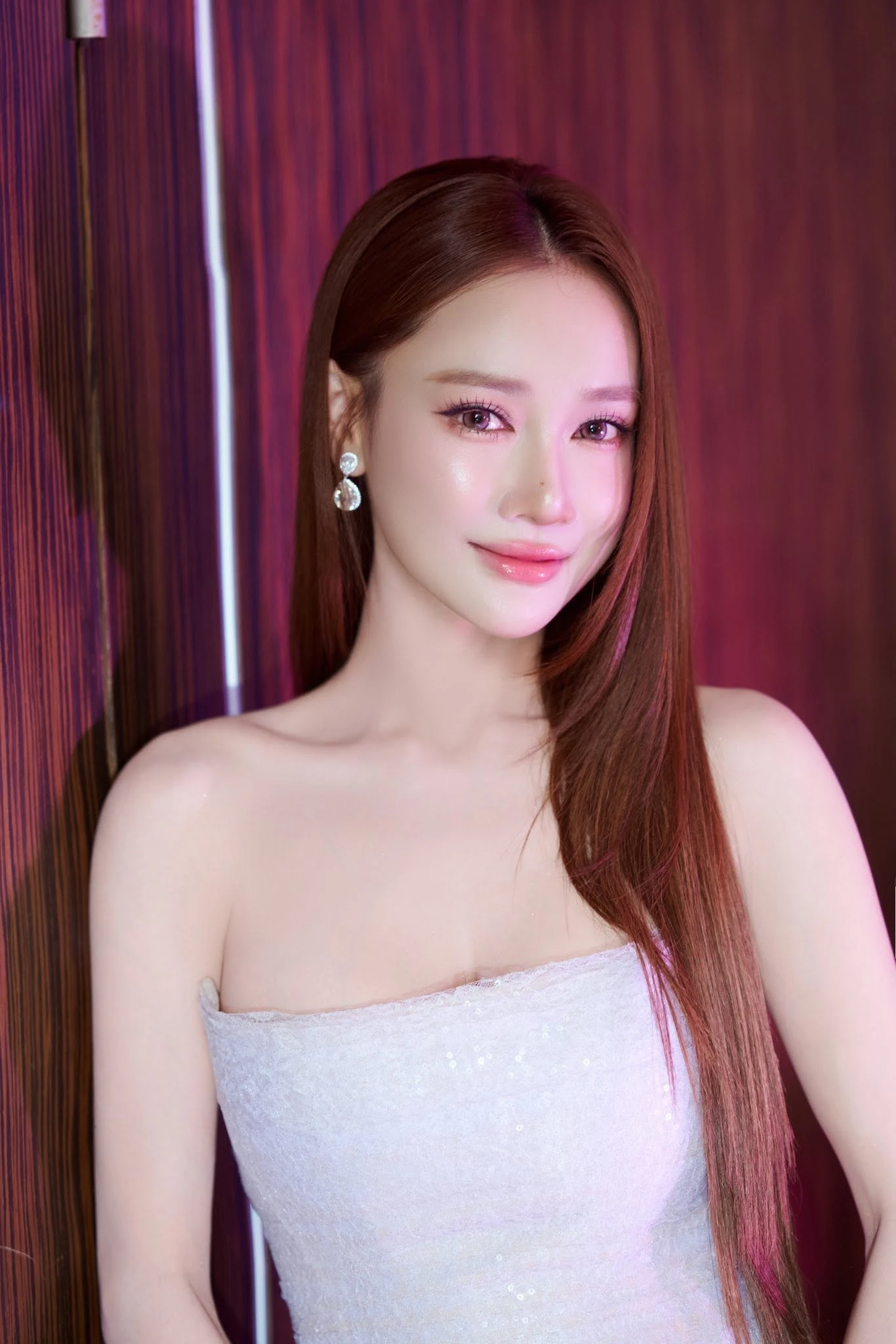 Mức lương của Nhã Phương - Hình 1