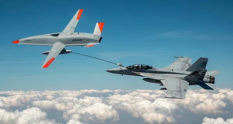 Mỹ ký hợp đồng sản xuất MQ-25A Stingray: Lời đáp trả sát thủ tàu sân bay - Hình 2