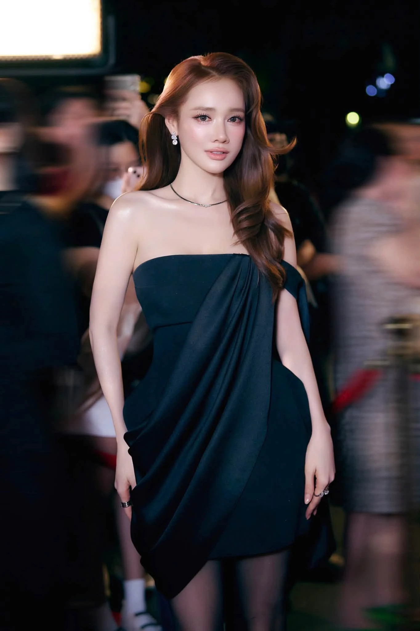 Nhã Phương nói về việc quảng cáo nước uống trường sinh: Tôi tin tưởng và trực tiếp sử dụng - Hình 1