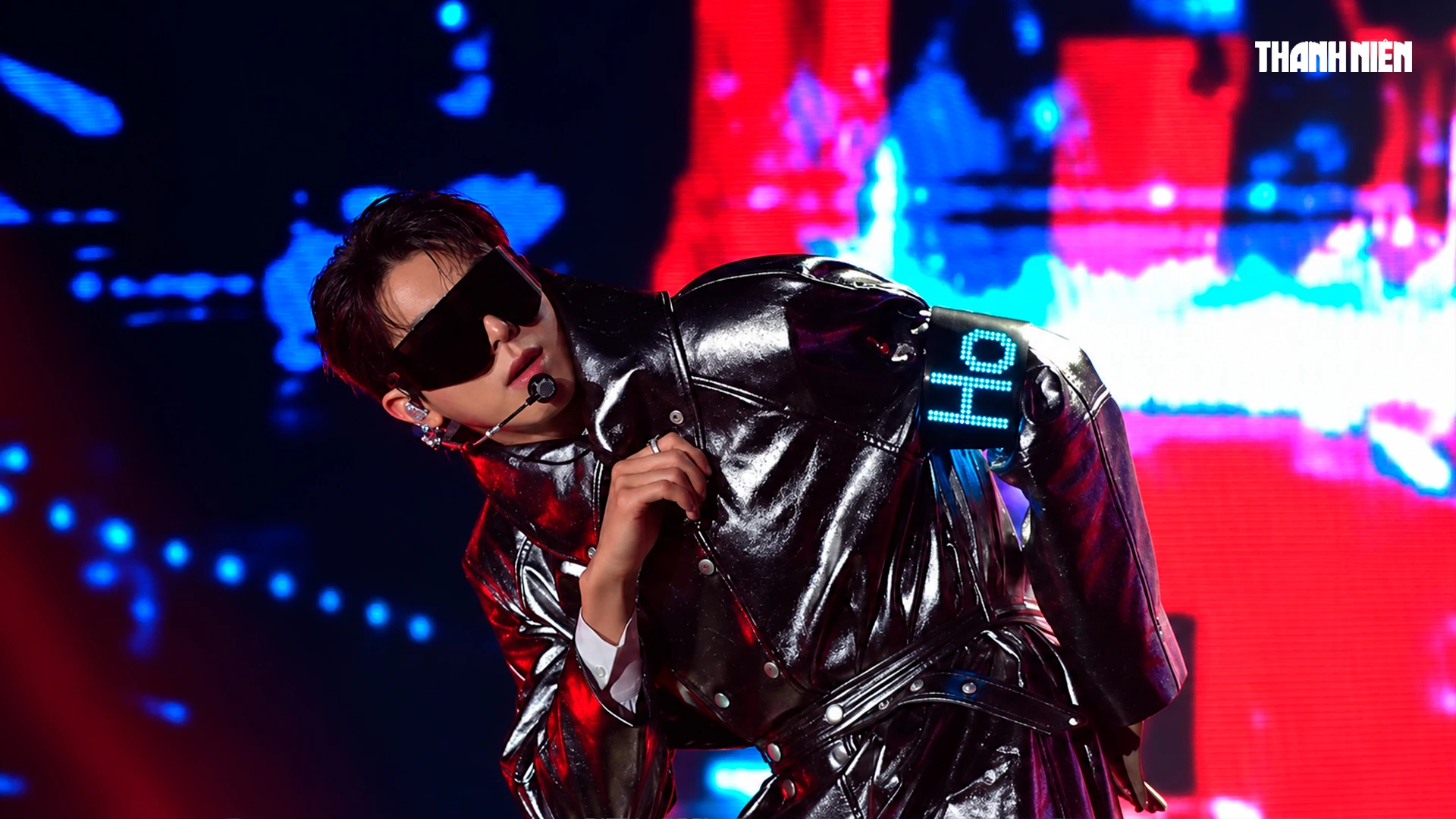 U-KNOW (TVXQ) đốt cháy sân khấu TP.HCM, bật mí điều bất ngờ cho fan Việt - Hình 7