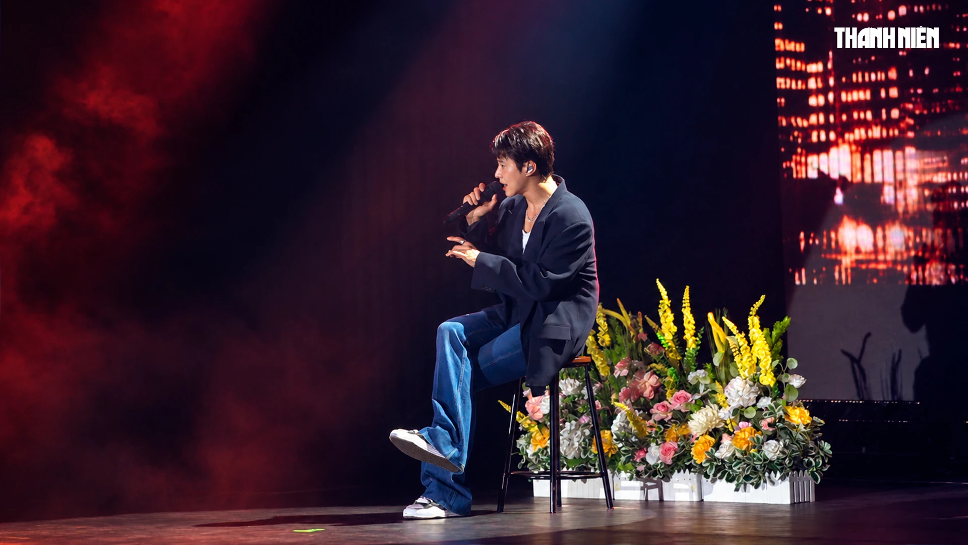 U-KNOW (TVXQ) đốt cháy sân khấu TP.HCM, bật mí điều bất ngờ cho fan Việt - Hình 10