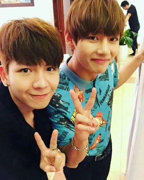 Việt Nam có ca sĩ đọ sắc với V (BTS) mà không lép vế, chạy show cưới được vợ rồi biến mất tăm - Hình 3