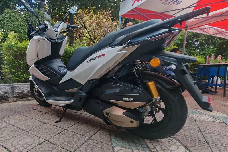 Xe tay ga hybrid 150cc, trang bị nhỉnh hơn Honda SH, giá hơn 50 triệu đồng - Hình 3