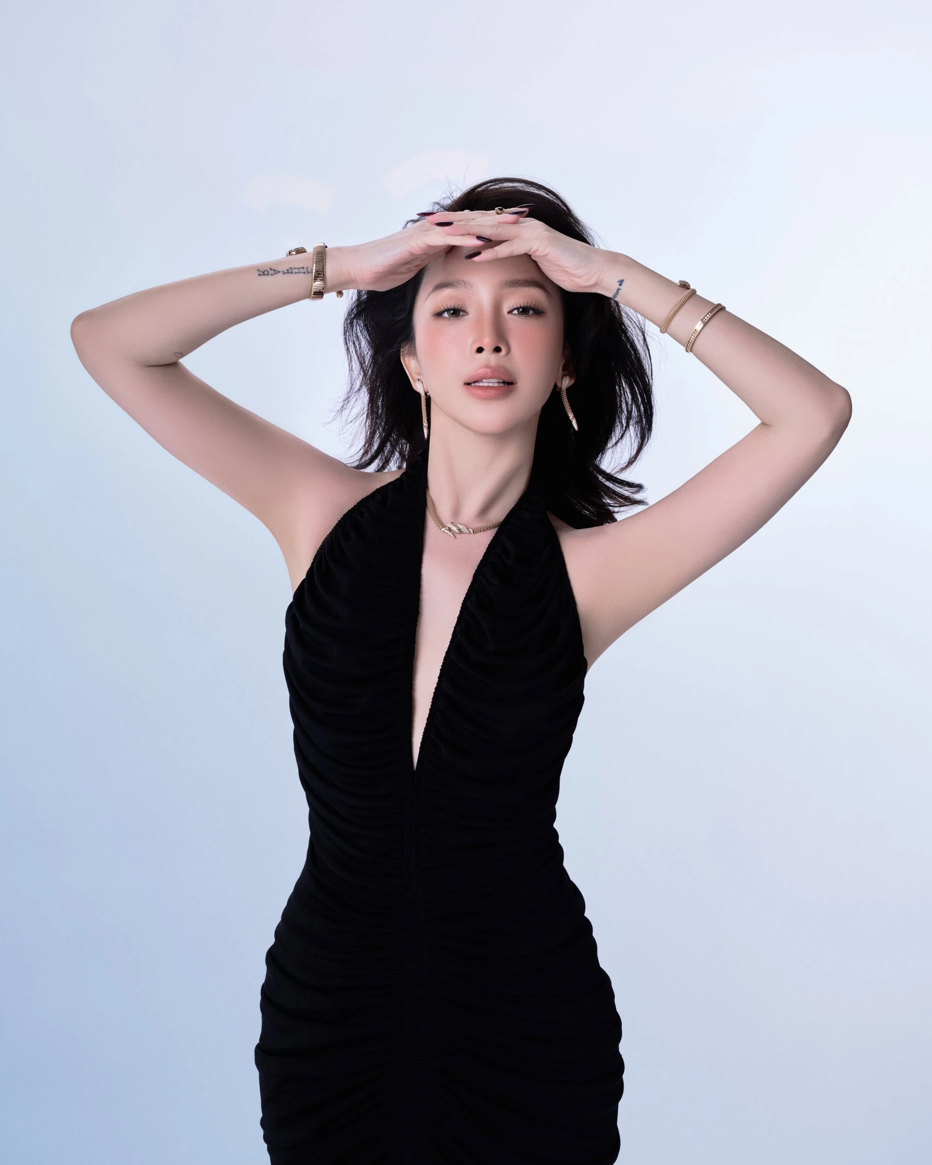 Đau đầu với Tóc Tiên - Hình 6