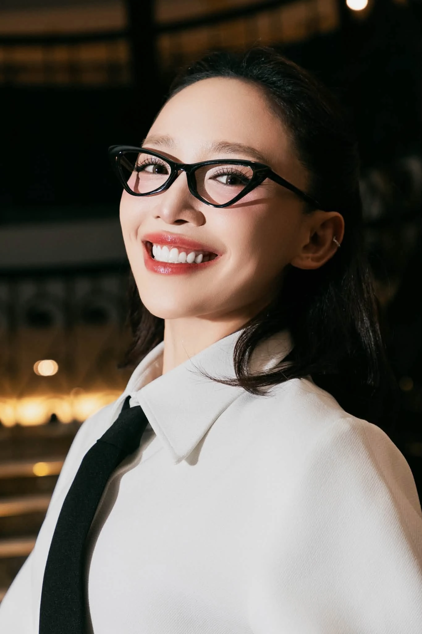 Đau đầu với Tóc Tiên - Hình 1
