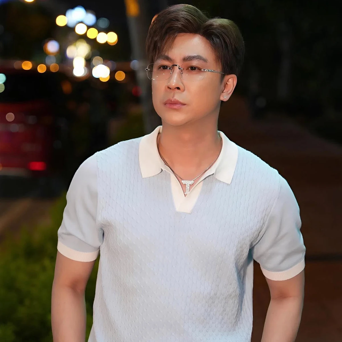 Hồ Việt Trung viên mãn bên cháu gái NSƯT Kim Tiểu Long, hạnh phúc vì lên chức - Hình 1