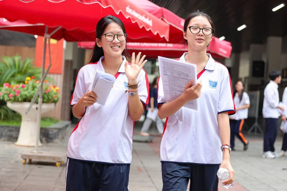Siết phương thức tuyển sinh: Lo tăng xu hướng xét học bạ, bỏ sót thí sinh giỏi - Hình 1