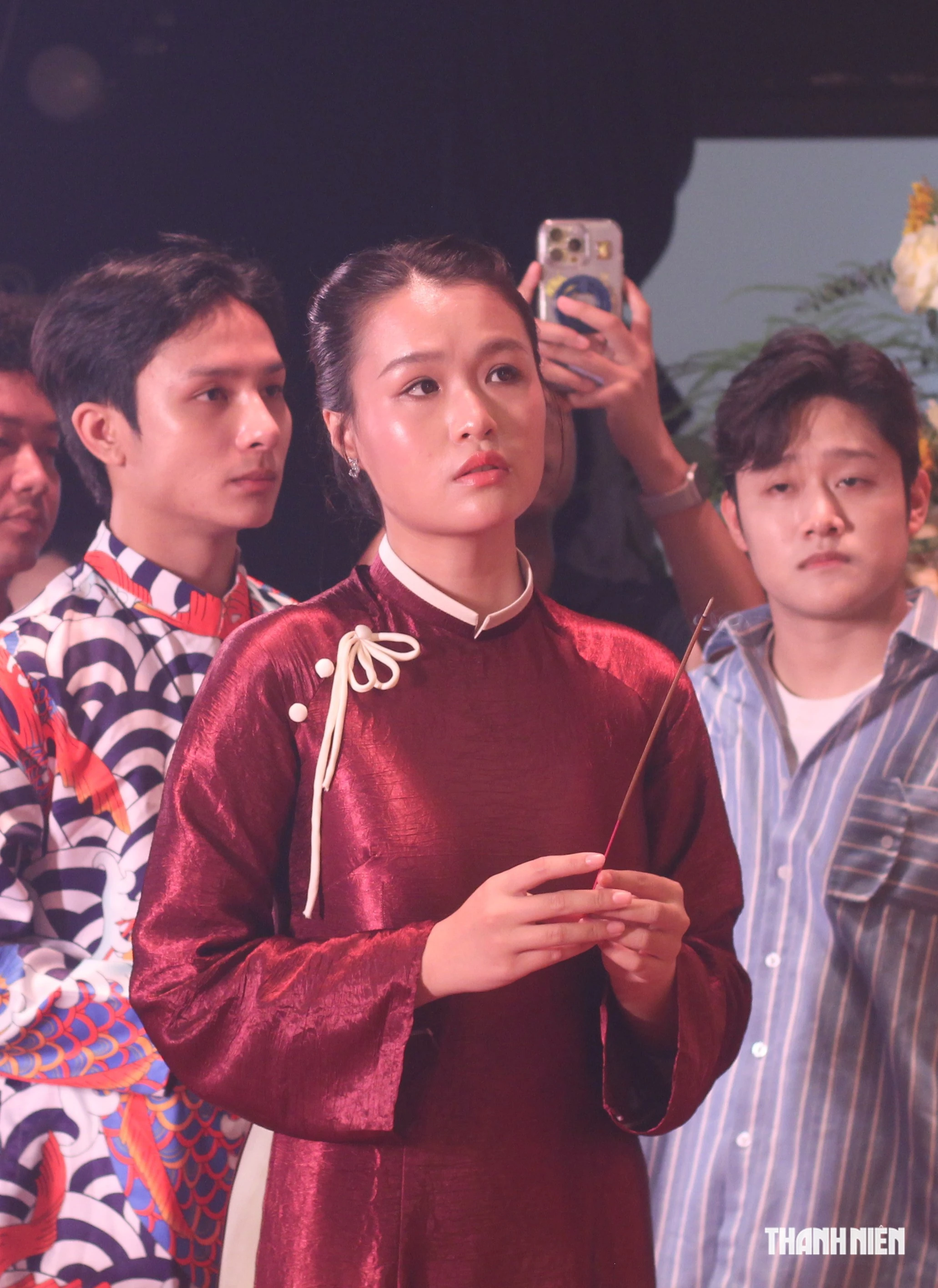 Kim Tử Long, Lâm Vỹ Dạ giản dị dâng hương dịp giỗ Tổ sân khấu - Hình 16
