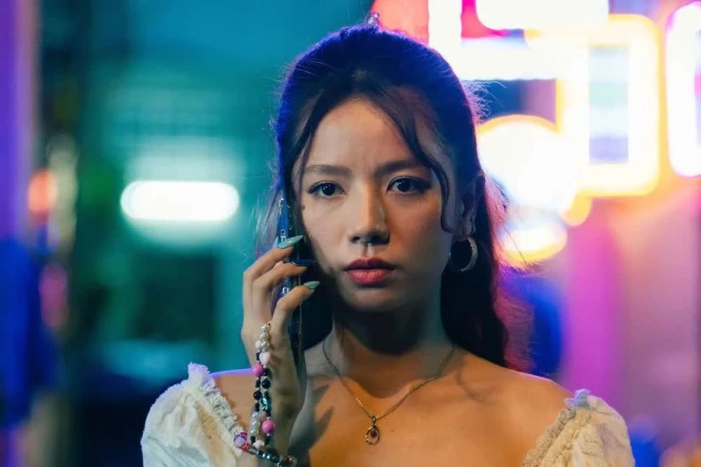 Xuất hiện chị Hằng miền Tây đẹp tê tái, ăn gì mà hút hồn thế nàng ơi! - Hình 7