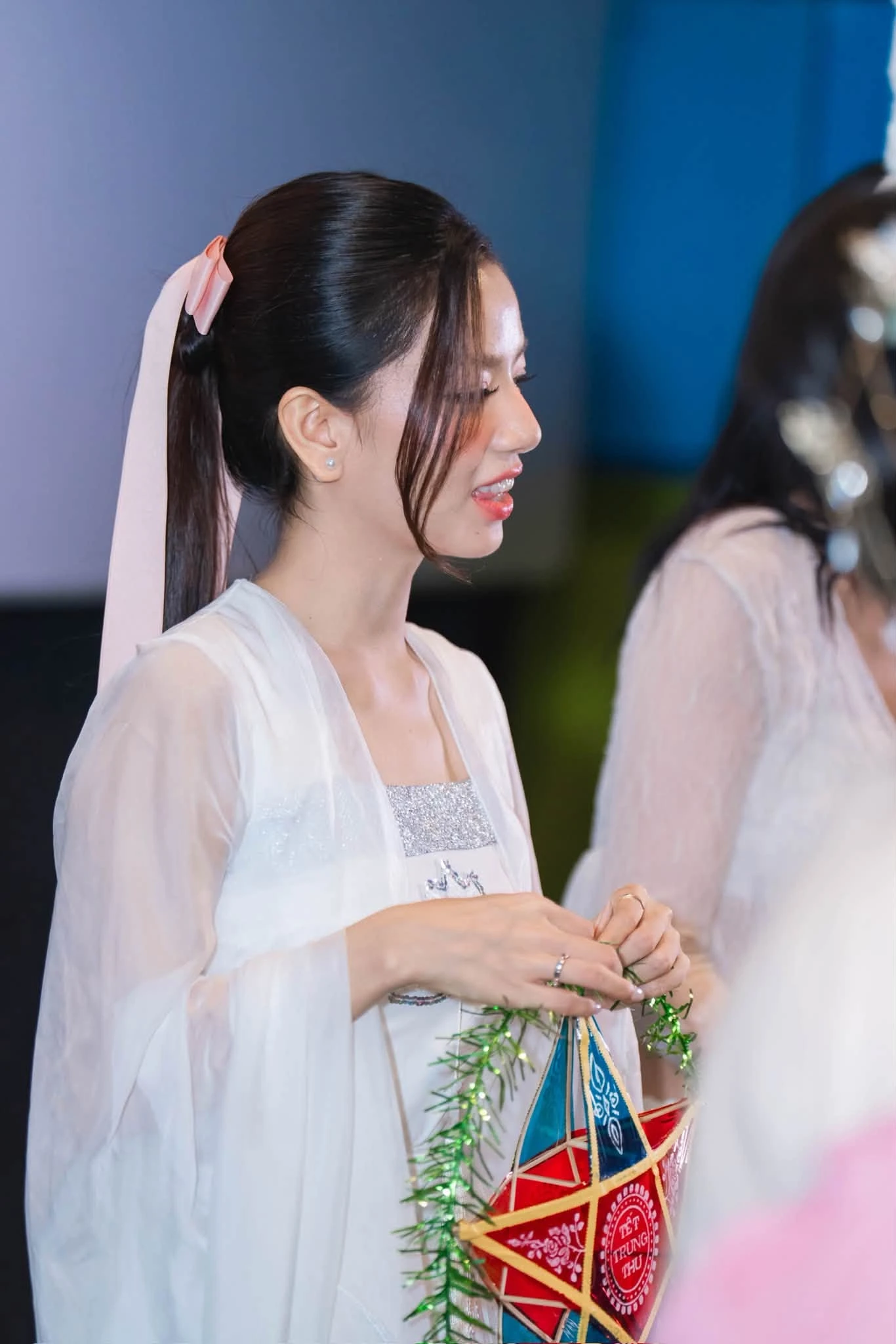 Xuất hiện chị Hằng miền Tây đẹp tê tái, ăn gì mà hút hồn thế nàng ơi! - Hình 6