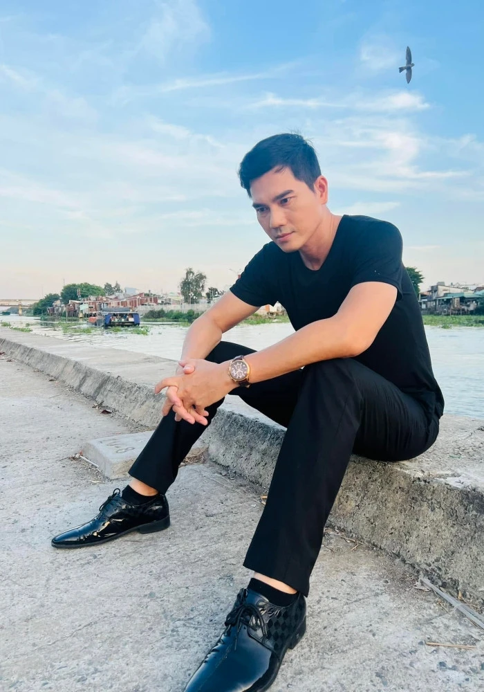Nam thần màn ảnh Thành Được kín tiếng, 20 năm hôn nhân viên mãn bên vợ đẹp - Hình 3