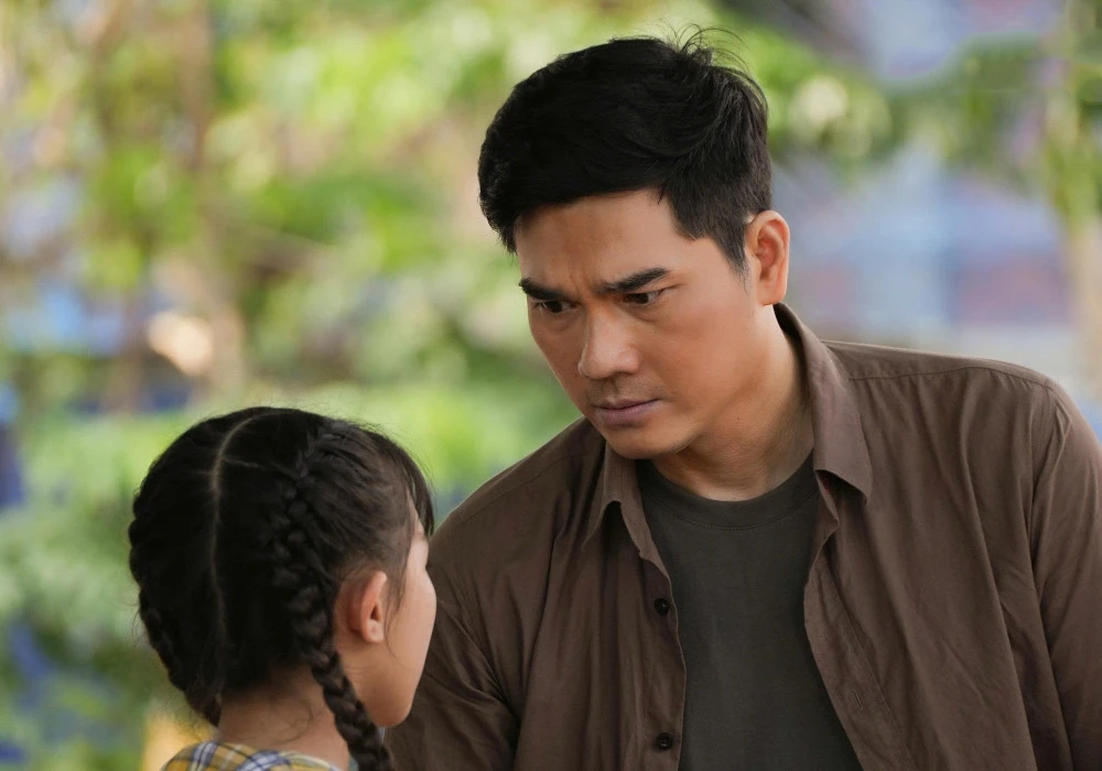 Nam thần màn ảnh Thành Được kín tiếng, 20 năm hôn nhân viên mãn bên vợ đẹp - Hình 1