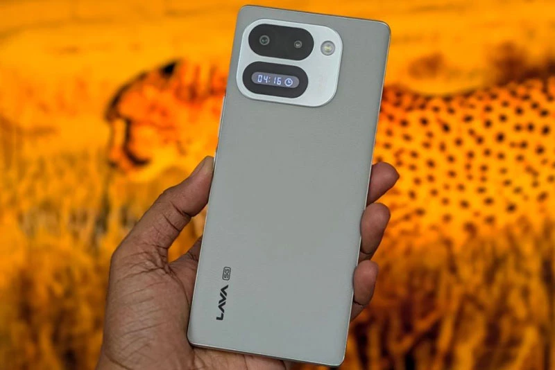 Smartphone nồi đồng cối đá, 2 màn hình, pin 6.000mAh, giá 6,5 triệu đồng - Hình 3