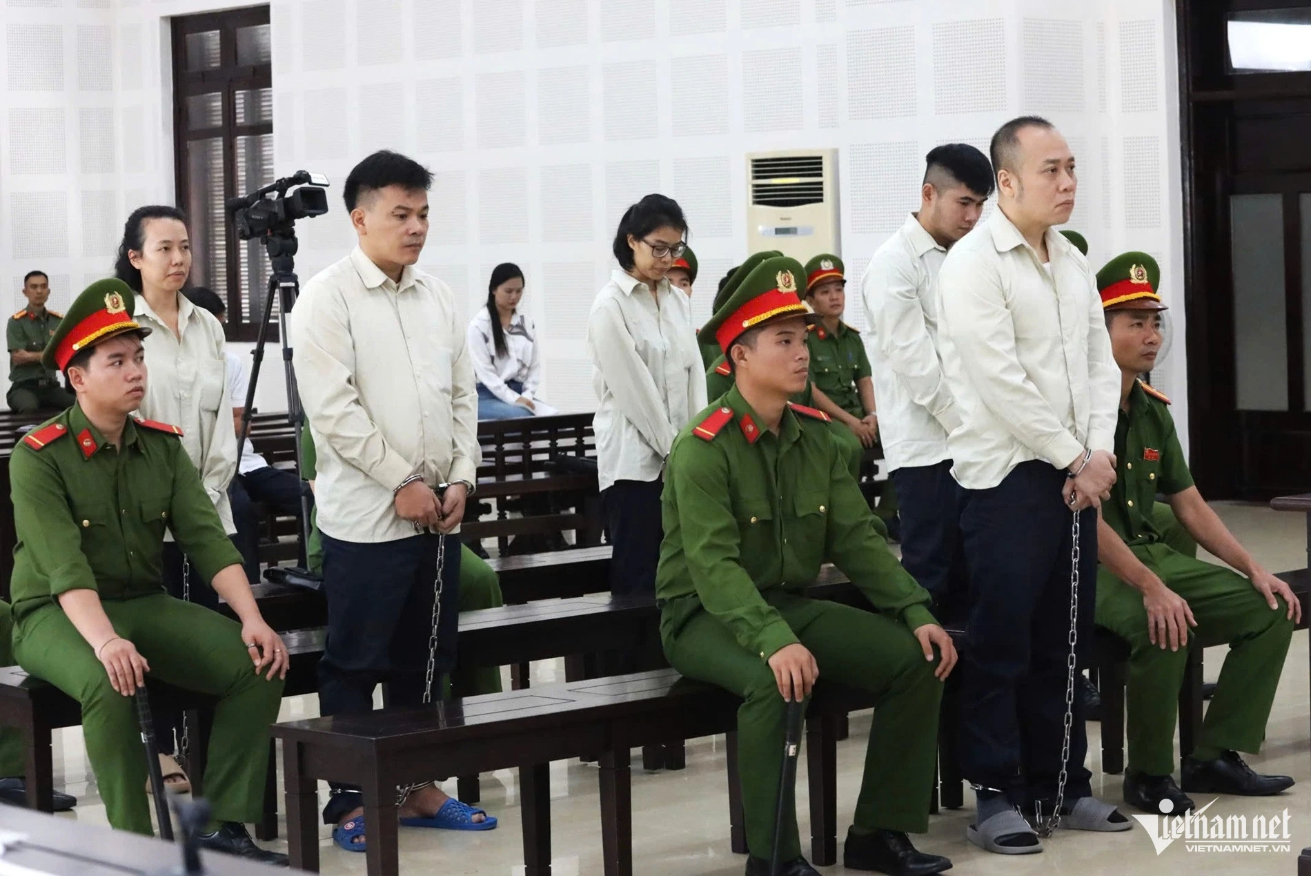 5 bị cáo cùng lĩnh án tù chung thân trong vụ Công ty GFDI lừa hơn 7.100 khách hàng - Hình 2