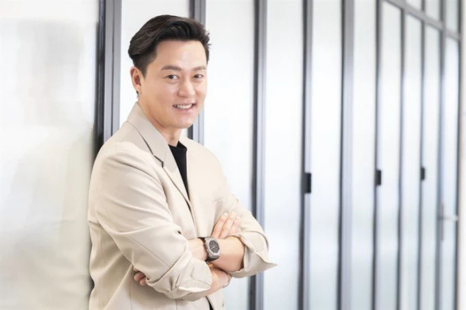 Bóc trần cảnh tượng mỹ nhân bị bạn trai tài phiệt đá qua điện thoại, ép công khai ngay trên truyền hình - Hình 8