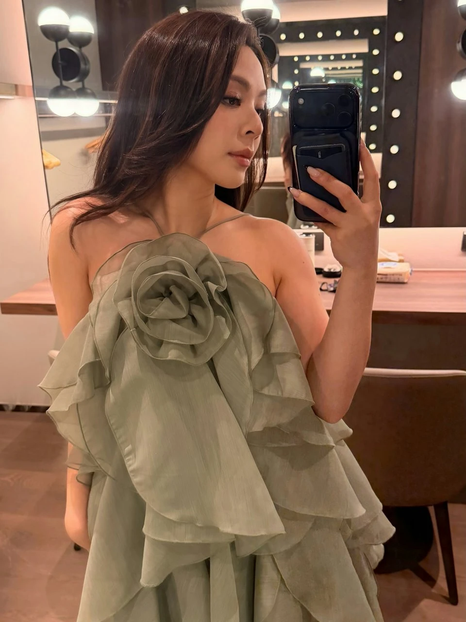 Nàng thơ showbiz N. hủy hôn thiếu gia nghìn tỷ, lén ra nước ngoài cưới chủ tịch sở hữu 2 công ty lớn - Hình 6