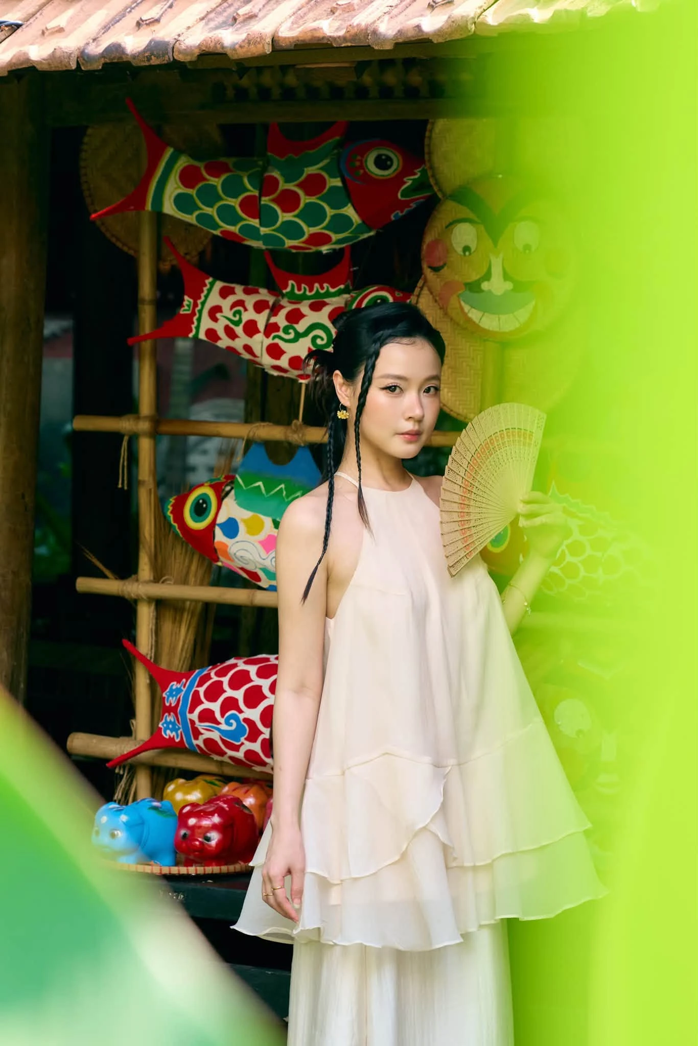 NSND Phạm Phương Thảo làm duyên trong vườn bưởi, Sơn Tuyền U70 chăm chạy bộ - Hình 8