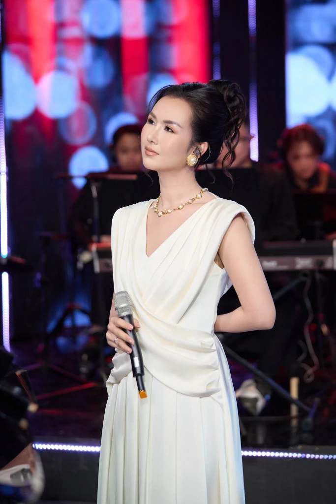 Thu nhập của giảng viên Nhạc viện đắt show bậc nhất Việt Nam - Hình 4