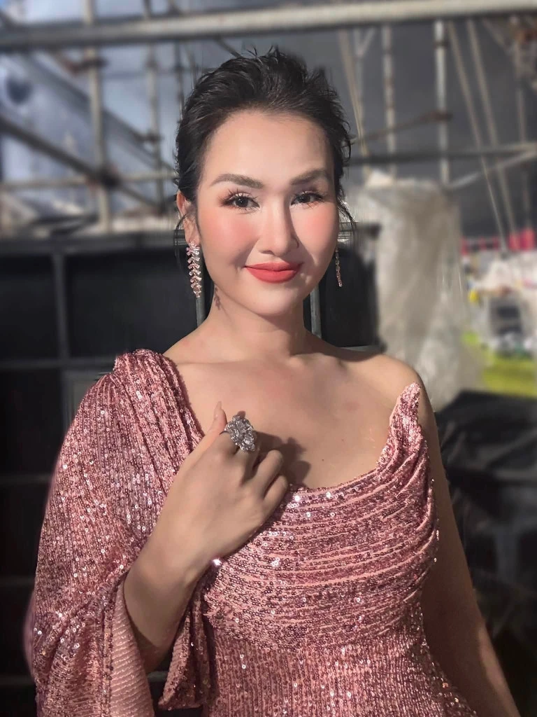 Thu nhập của giảng viên Nhạc viện đắt show bậc nhất Việt Nam - Hình 1