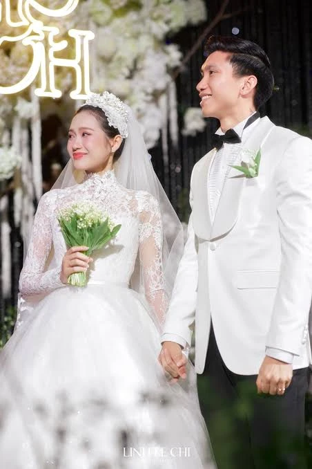 Đoàn Văn Hậu - Doãn Hải My lộ diện sau ồn ào, đẹp nức nở dùng kính lúp soi cũng không ra khuyết điểm - Hình 5