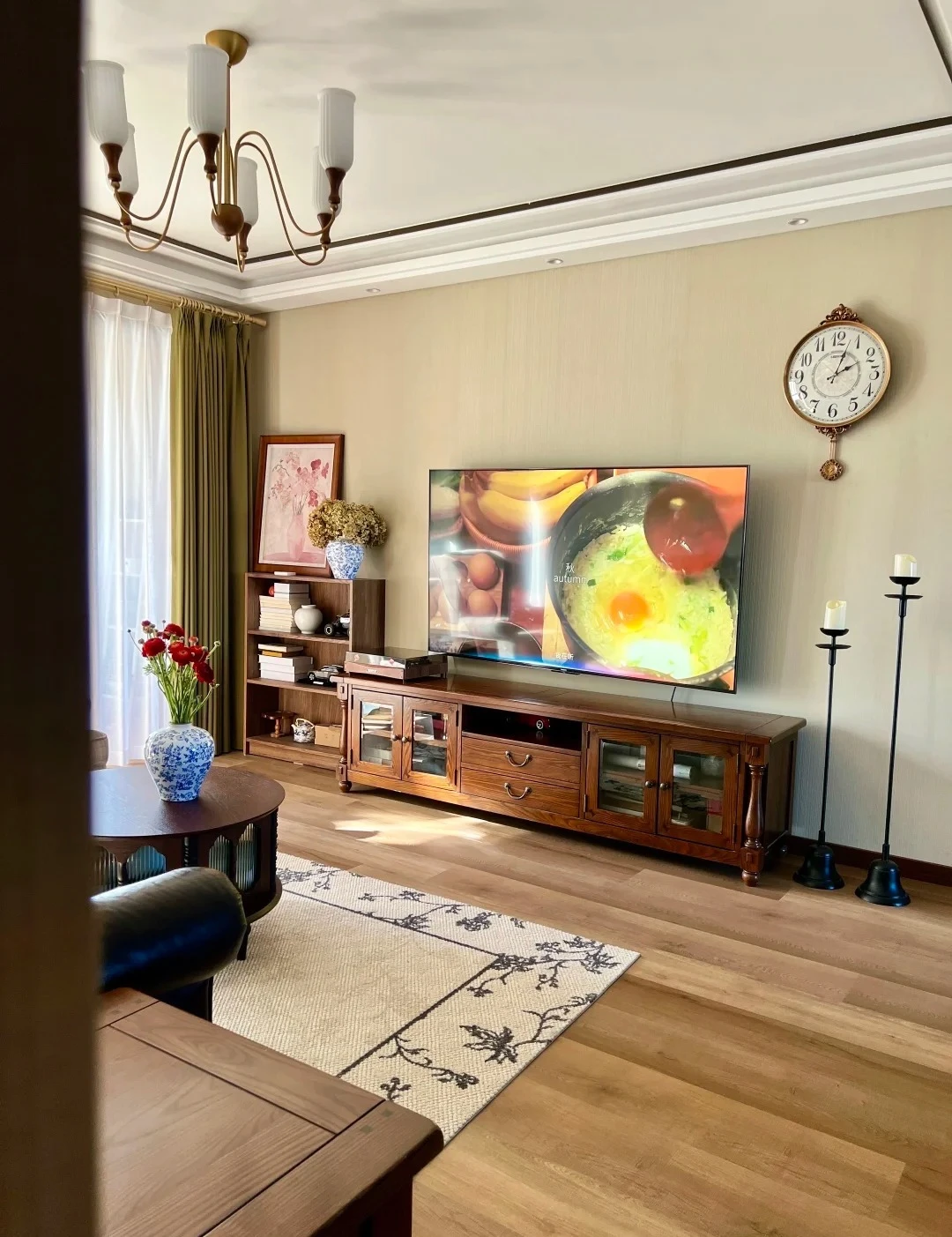 Nhà 140m có cả người già lẫn trẻ nhỏ vẫn sạch suốt 7 năm: Người phụ nữ 42 tuổi chỉ ra 4 thói quen quan trọng hơn mua tủ - Hình 1