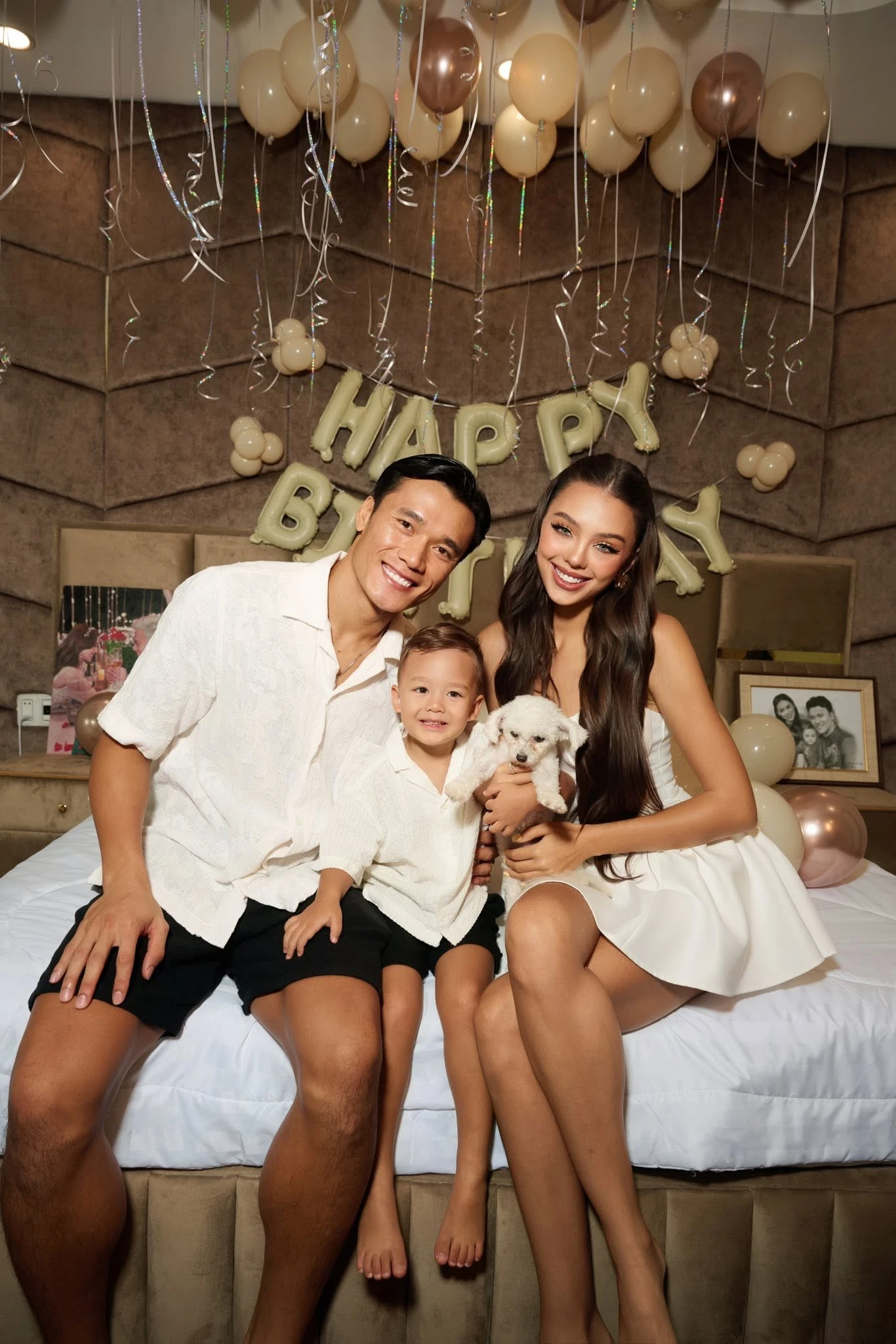 Cách Bùi Tiến Dũng yêu vợ mẫu tây - Hình 7