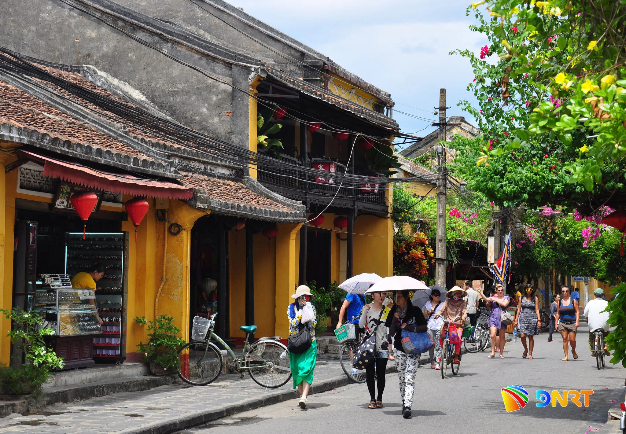 Đà Nẵng góp mặt trong 50 điểm đến của Lonely Planet - Hình 2