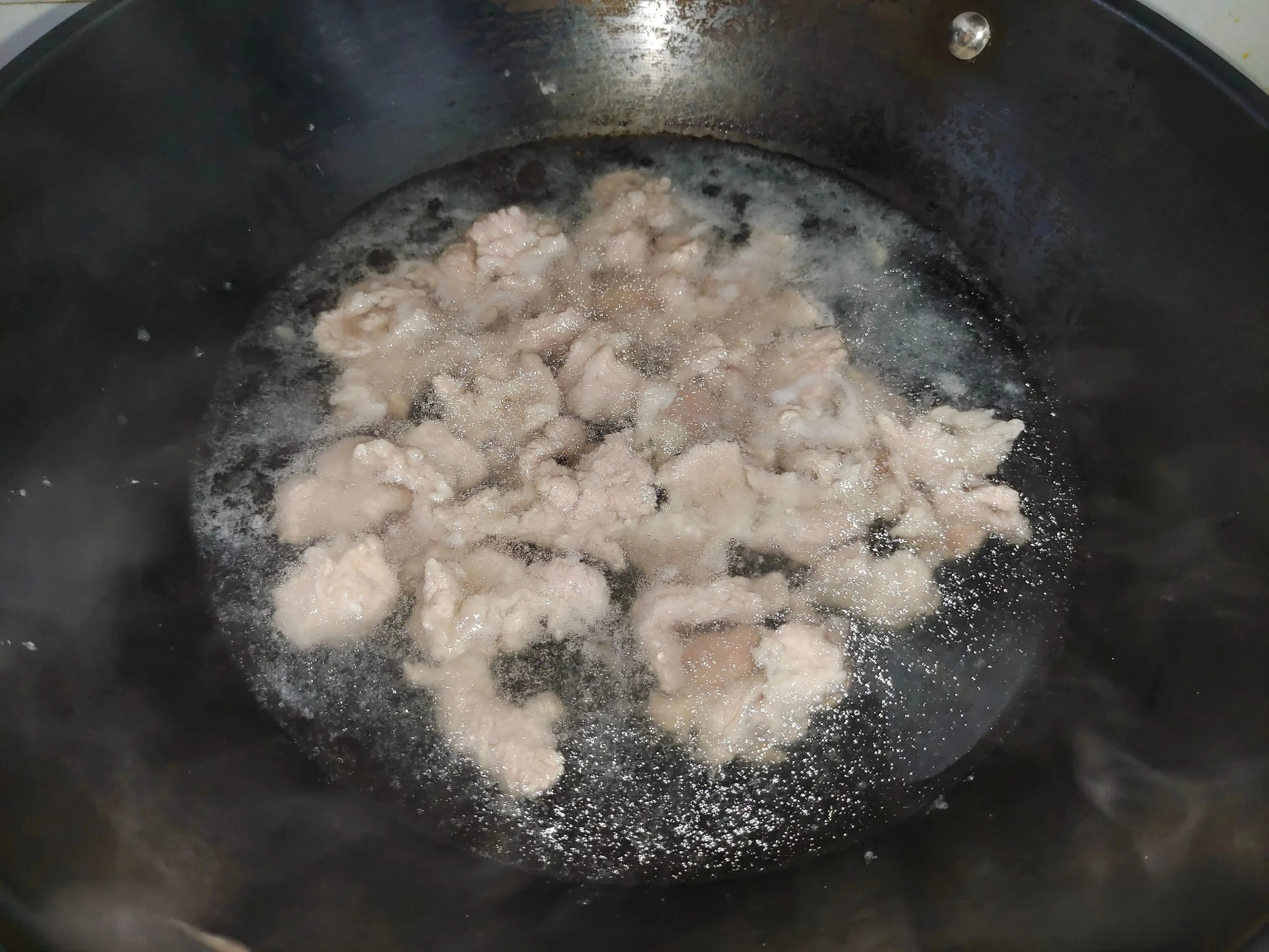 Món canh mẹ tôi nấu cho bữa cơm mùa thu, vừa đặt lên bàn là cả nhà ăn hết veo trong nháy mắt - Hình 3