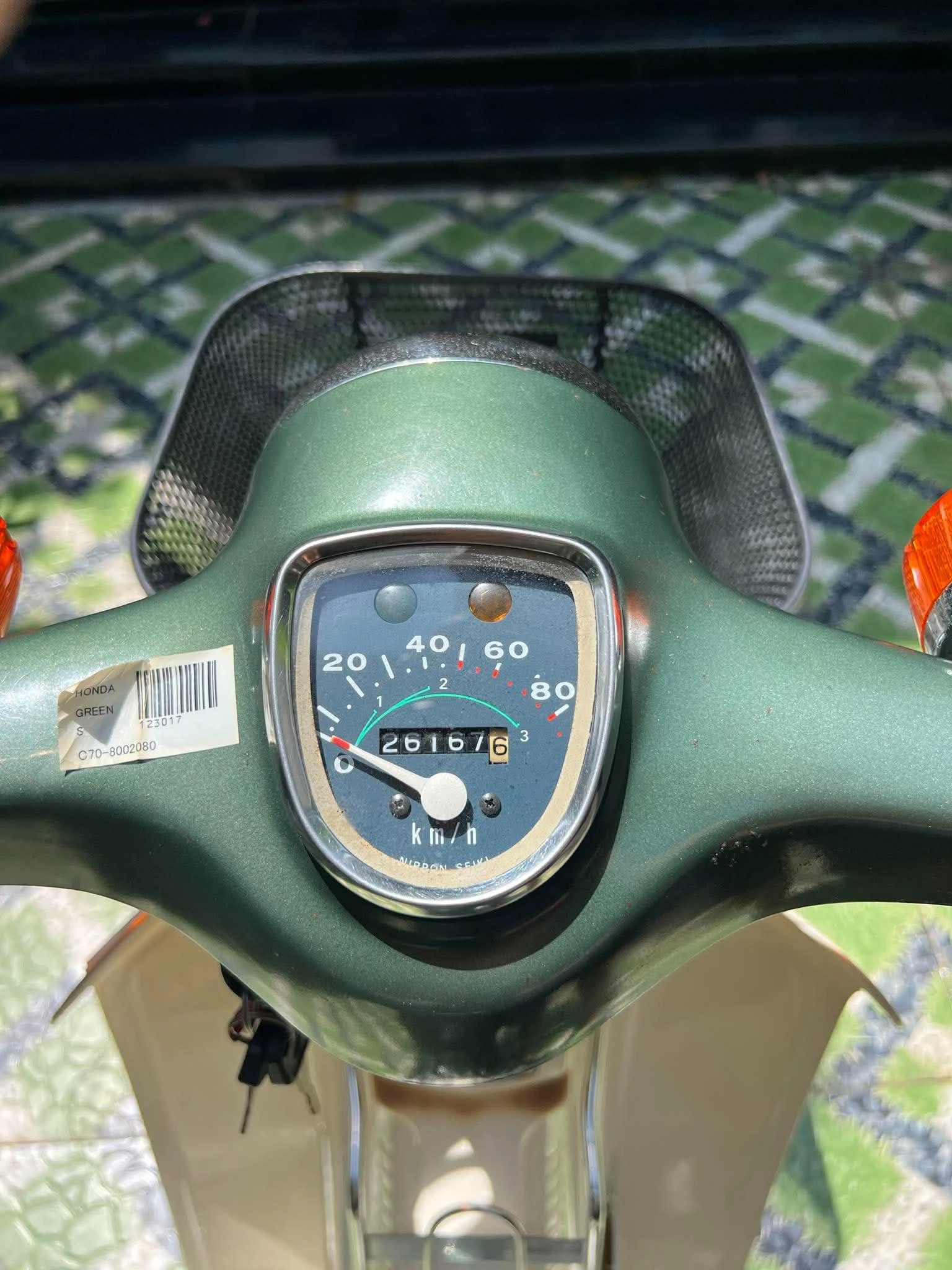 Honda Cub 81/70cc đời 1980 giá đắt 420 triệu đồng gây sốt - Hình 6