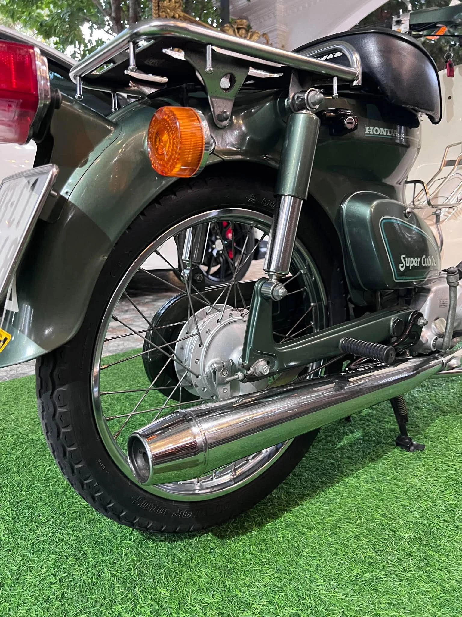 Honda Cub 81/70cc đời 1980 giá đắt 420 triệu đồng gây sốt - Hình 8