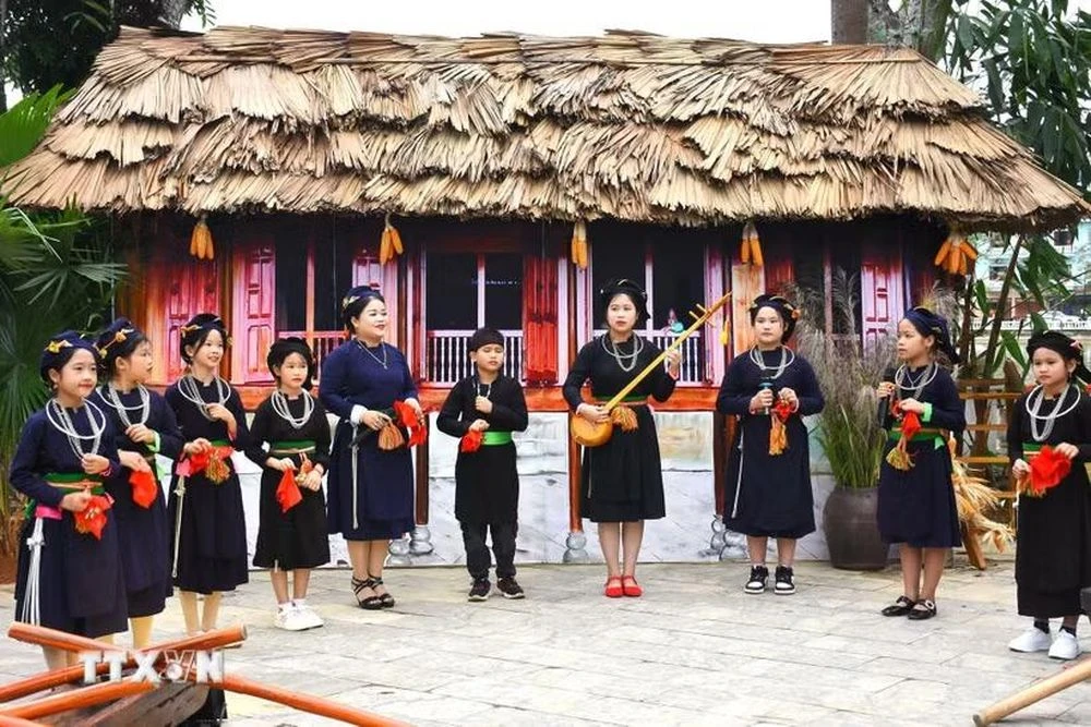 Lâm Thượng - Làng du lịch tốt nhất Việt Nam, hướng tới tiêu chuẩn ASEAN - Hình 1