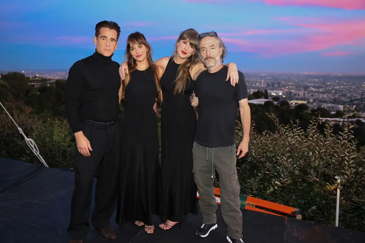 Taylor Swift biến lễ trao giải hàng đầu nước Mỹ thành sân sau - Hình 2