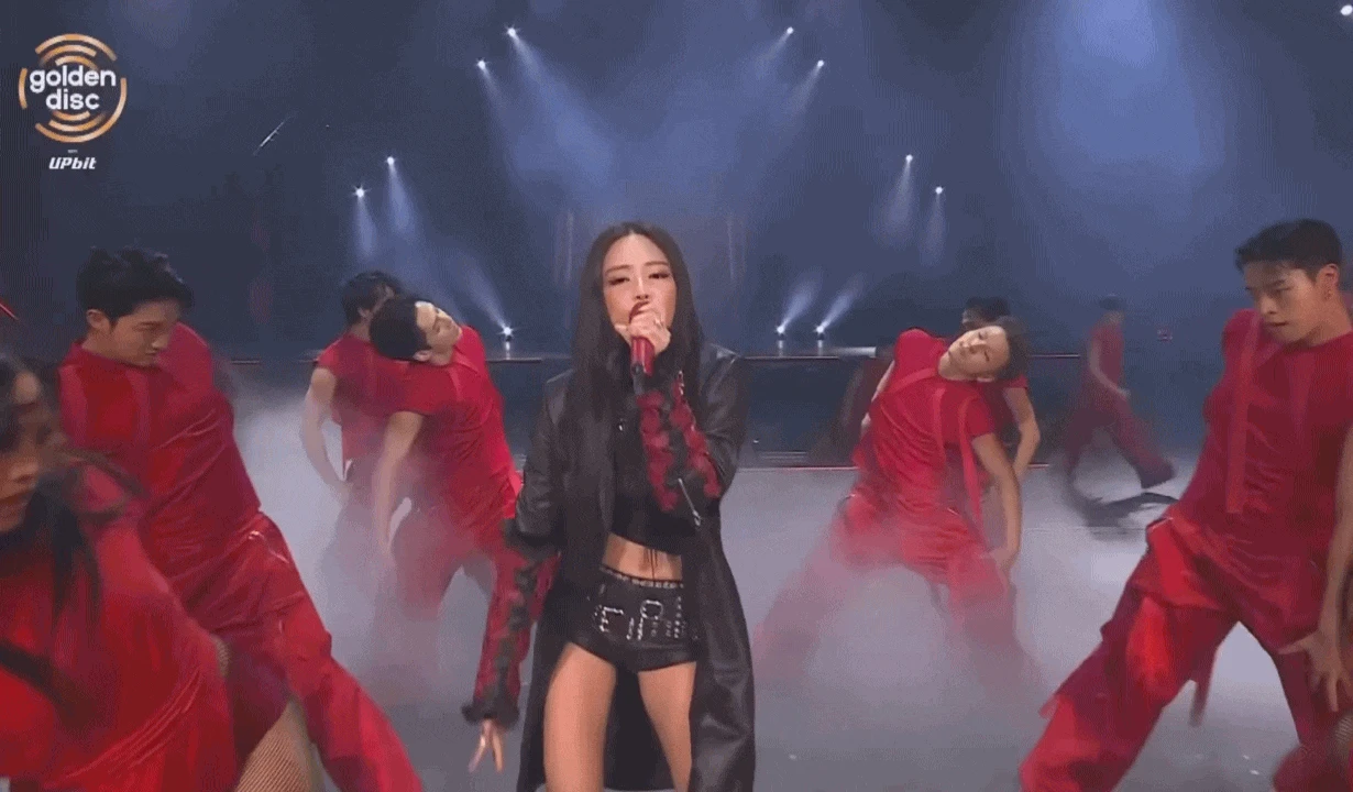 19 triệu lượt xem Jennie (BLACKPINK) đốt mắt tại GDA 2026, đẳng cấp thần tượng toàn năng khỏi bàn cãi - Hình 1