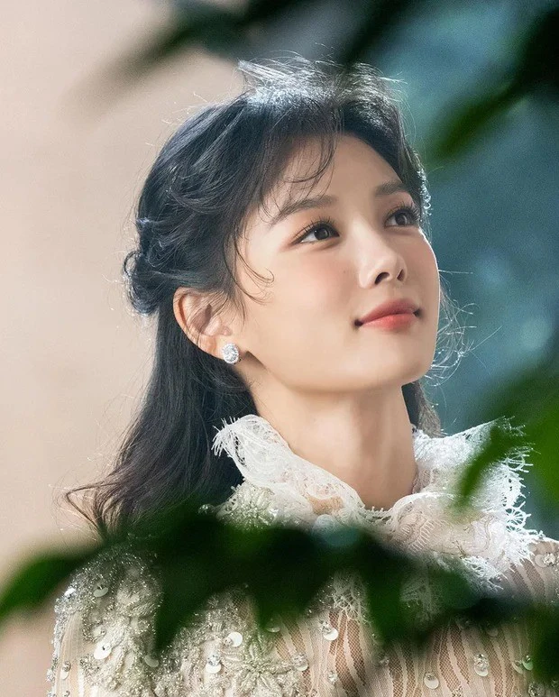 Kim Yoo Jung - Park Bo Gum lộ ảnh cưới? - Hình 9