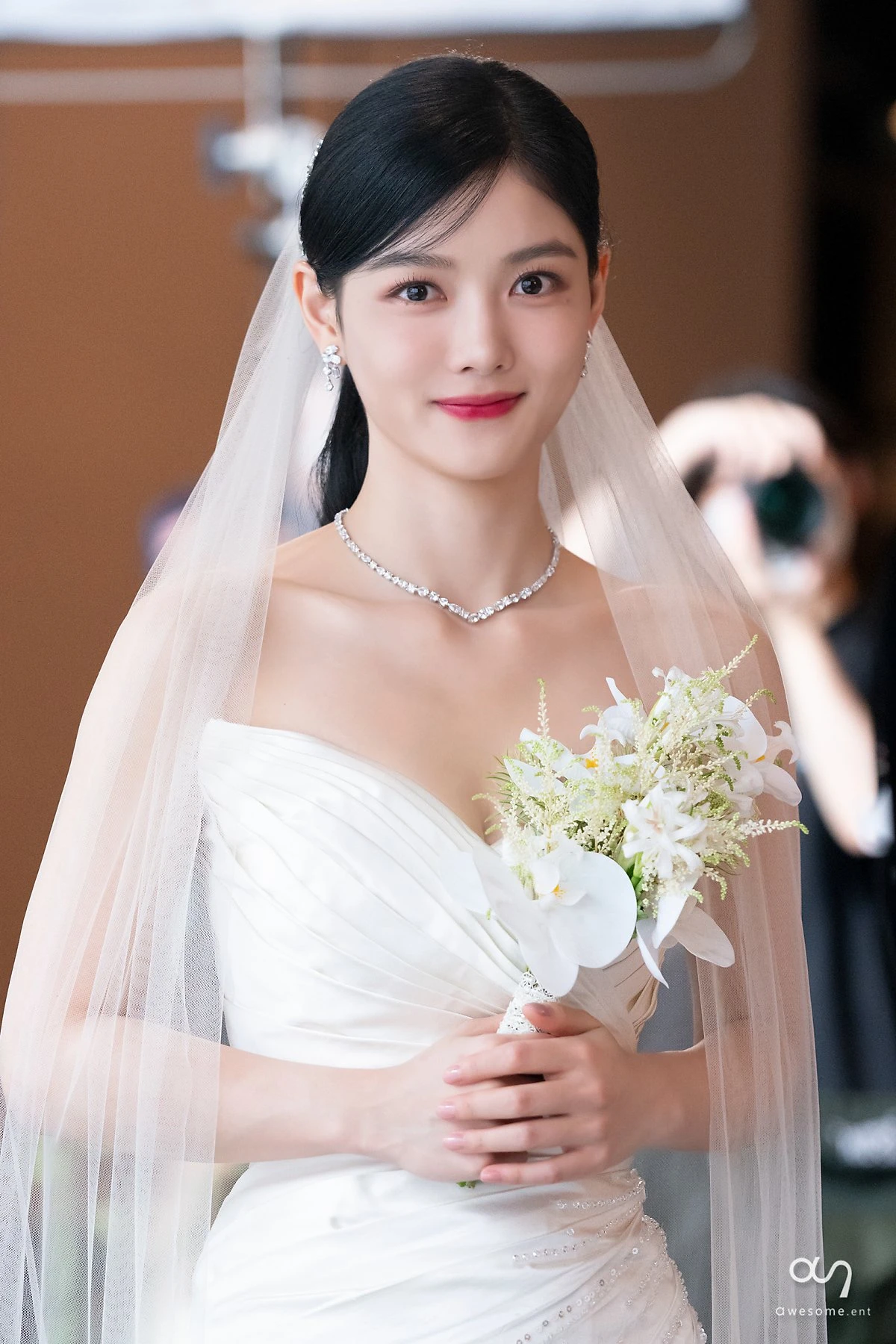Kim Yoo Jung - Park Bo Gum lộ ảnh cưới? - Hình 8