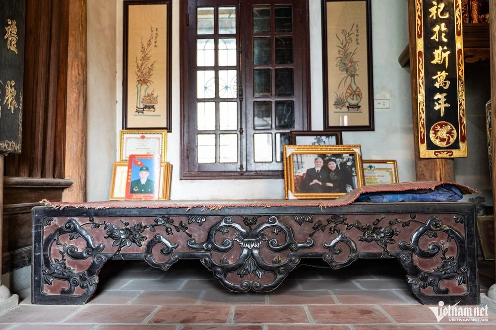Ngôi nhà 110m2 cất giữ nhiều món đồ trăm năm tuổi của cụ ông U100 ở Hà Nội - Hình 7