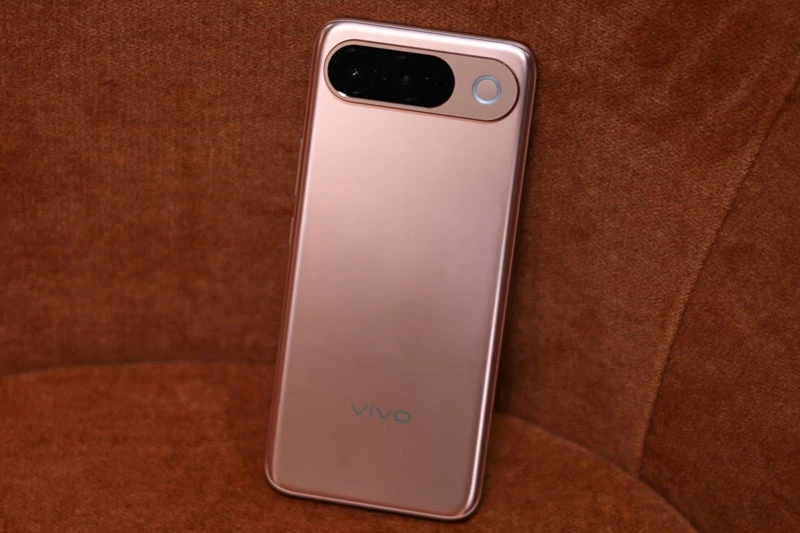 Smartphone độ bền quân đội, chip Dimensity 7500 Turbo, pin 7.050mAh, giá gần 9 triệu đồng - Hình 4
