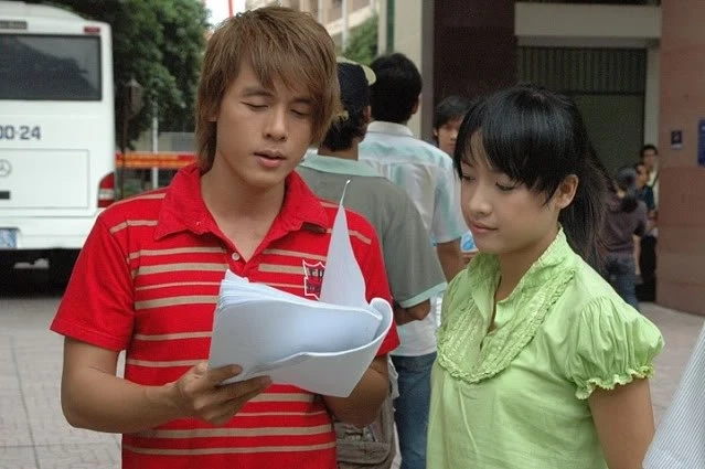 Nam diễn viên đình đám mở xe cà phê trên đường Bùi Đình Tuý, phường Bình Thạnh - Hình 1
